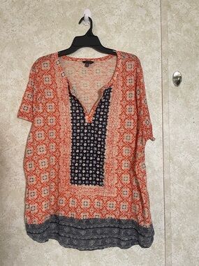 Lucky Brand Coral & Navy Printed V-Neck Tunic